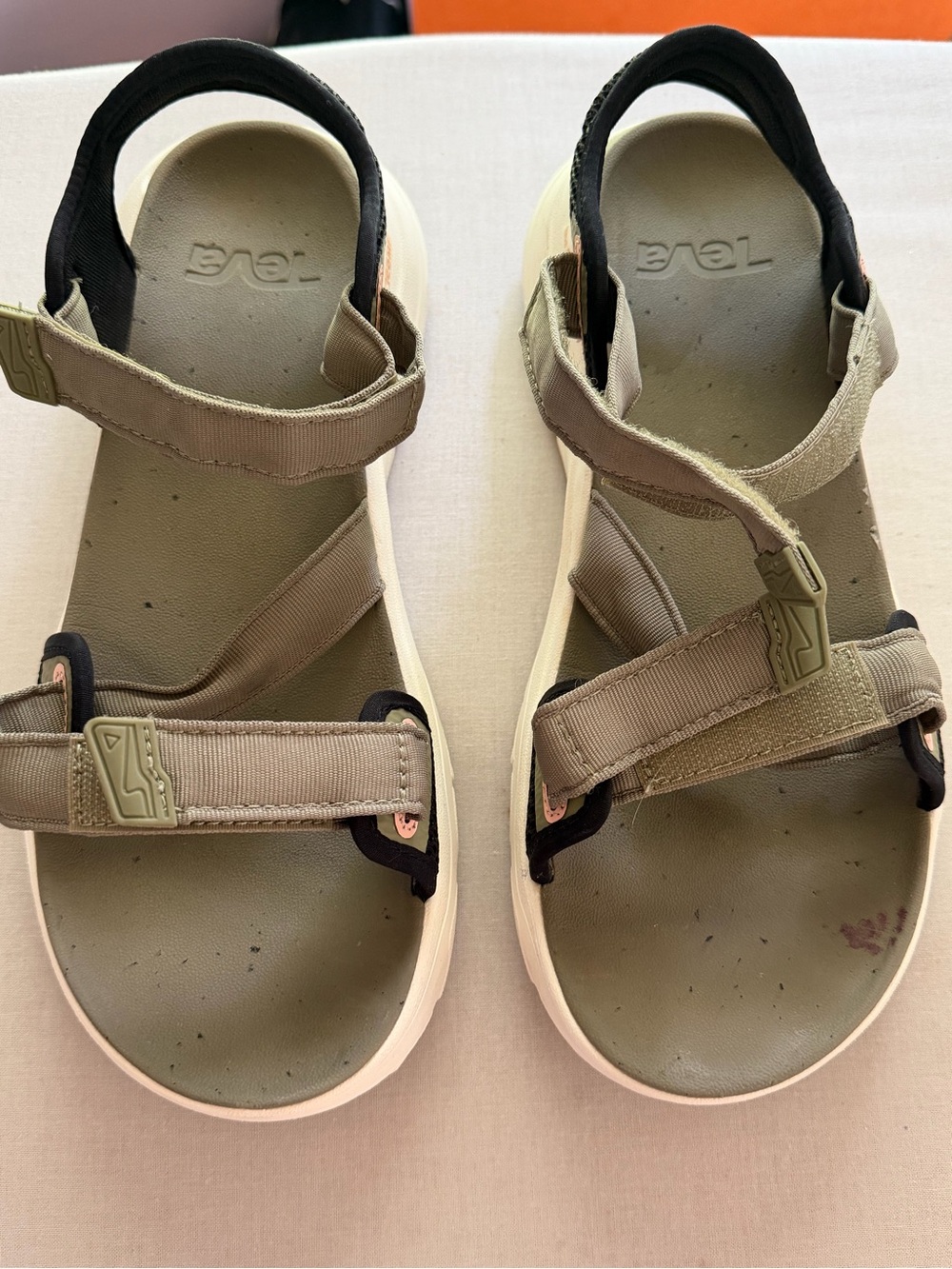 Teva Olive and Black Hook-and-Loop Sport Sandals Size 11